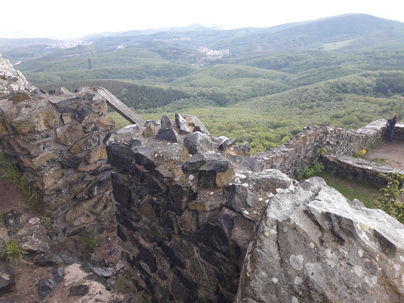 You can get a view of Somoskő Castle in Slovakia